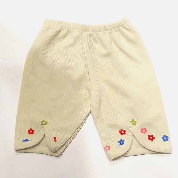 Girls Cotton shorts 9-12 mo gently  worn playware - Picture 1 of 4